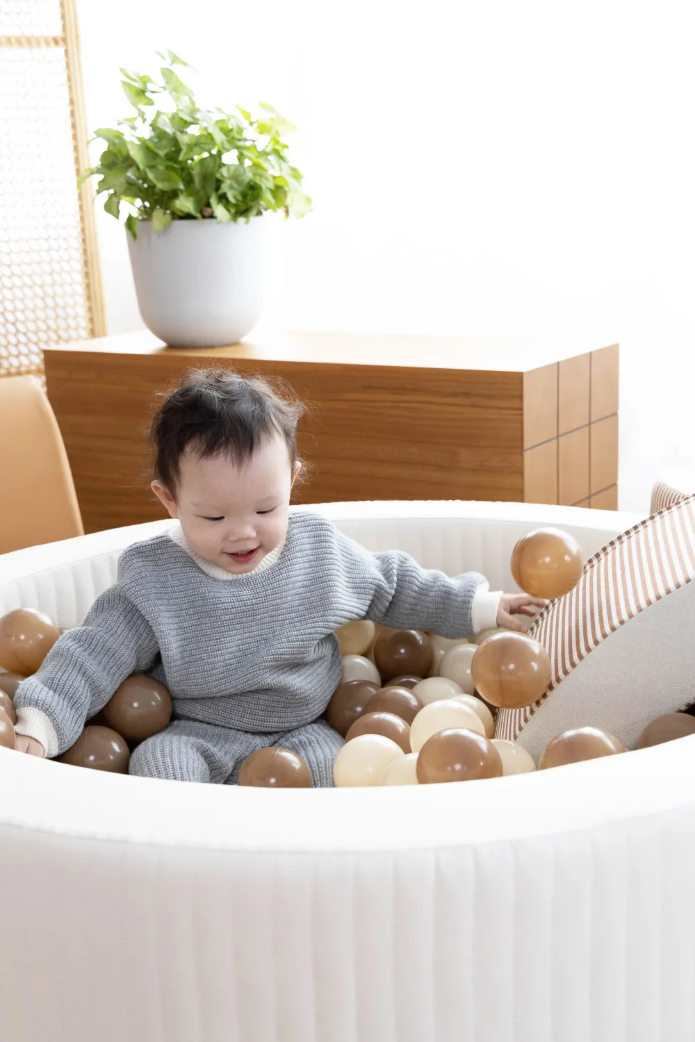 Coco Village Set of 200 Balls for Ball Pit Shades of Day