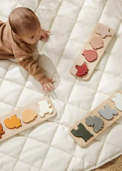 Coco Village Silicone Puzzle on Wooden Plate - Savana