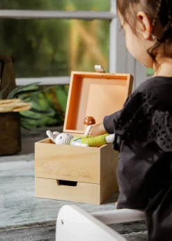 Coco Village Wooden Musical Souvenir Box - Nature